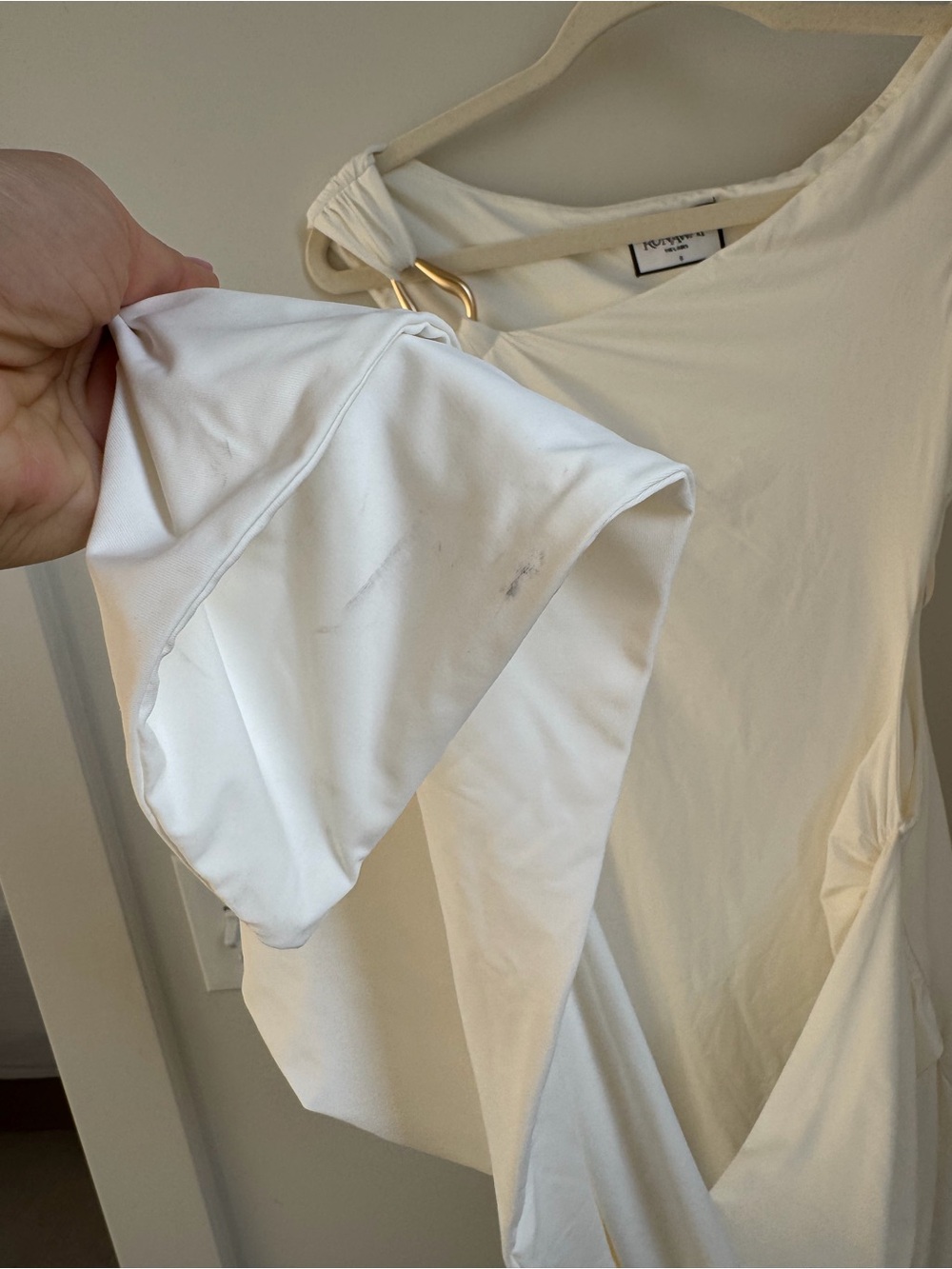 Runaway the label Jasmin One-Shoulder Cream Dress with Gold Ring Accent - Picture 5 of 8